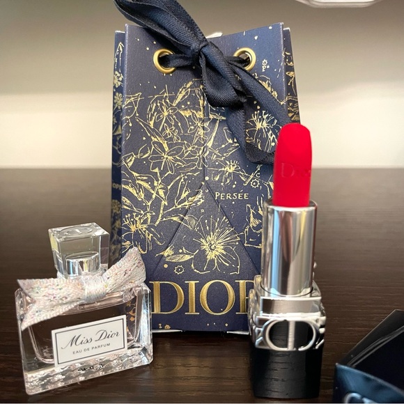 Dior Around The World Tote + Holiday Cracker w/ Miss Dior perfume + Lipstick 999 - Picture 11 of 13